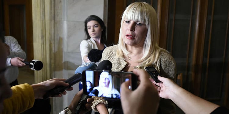 Elena Udrea, reacție după demisia lui Klaus Iohannis și schimbările de la vârful PNL: „Partidul pierde ocazia de a scăpa de sub comanda statului paralel”