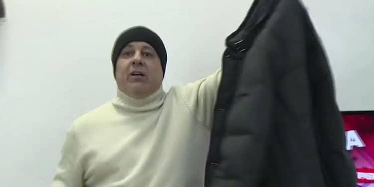 Marius Șumudică, ”săgeți” către Alex Chipciu, după ce fotbalistul i-a ironizat stilul vestimentar: ”Am venit cu o geacă nouă!”