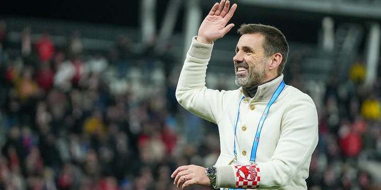 Kopic o face tot mai mare pe Dinamo: „câinii roșii” au egalat la puncte liderul Superligii