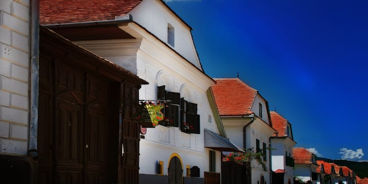 Satul de poveste din România: Este una dintre cele mai frumoase destinații rurale. Atrage turiști din toată lumea