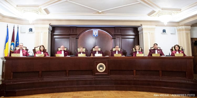 Cum a ajuns o speță veche de șase ani să schimbe legea declarațiilor de avere la CCR. Totul a pornit de la o consilieră amendată