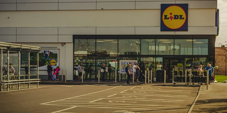 Alertă alimentară la Lidl! Ai consumat acest produs? A fost scos de la vânzare din cauza suspiciunii de Salmonella