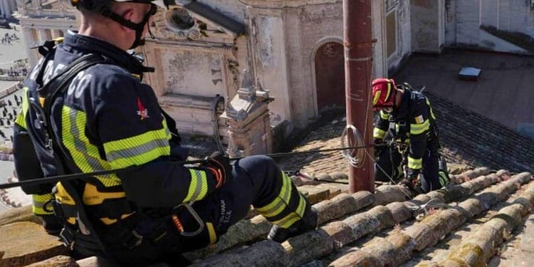 Cum se pregătesc Roma și Vaticanul pentru conclavul care îl va alege pe noul papă