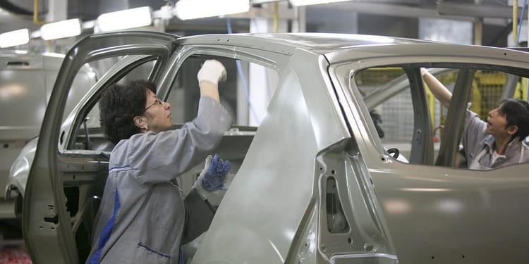Se mai produce ceva în România după 1990? Adevărul care nu le place unora, scos la iveală de un economist