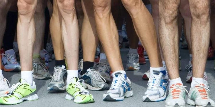 Efectul devalorizării leului: la semimaratonul din weekend se va alerga în curul gol