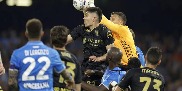 Rezultat URIAȘ pentru Genoa cu Napoli! Dan Șucu arbitrează lupta la titlu din Serie A » Rapidistul Siegrist, printre cei mai buni