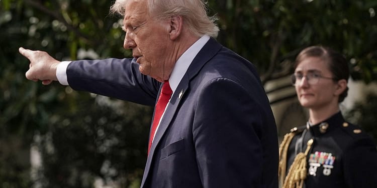 „Voi ordona”. Anunțul lui Trump, chiar înainte de întâlnirea cu președintele islamist al Siriei