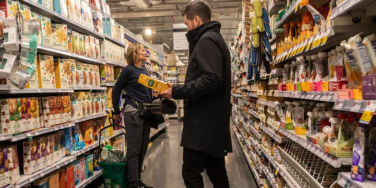 La Cocoș devine cea mai puternică rețea locală din comerțul alimentar. Plan accelerat de extindere