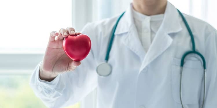 Cinci obiceiuri simple care îți pot salva viața. Sfaturile unui medic cardiolog
