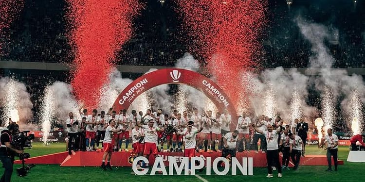 Fiesta roș-albastră! FCSB, party de pe Basarabiei și Piața Muncii, până la Piața Constituției
