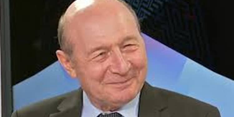 Traian Băsescu: „PNL și PSD trebuie să se reformeze / Un guvern minoritar nu este o soluție într-o situație de criză”