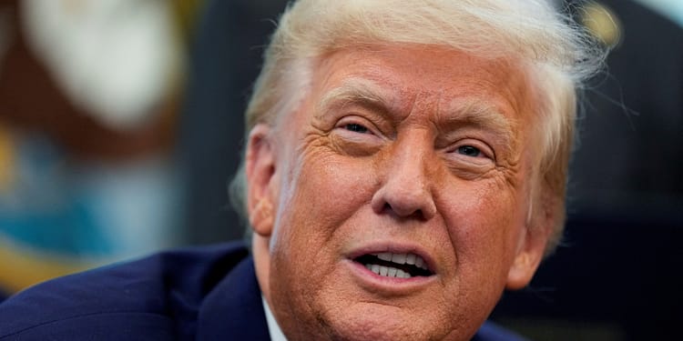 Europa îndeamnă la „calm” după ameninţările lui Trump privind tarife vamale de 50%