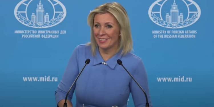 Maria Zaharova, ironii la adresa lui Emmanuel Macron, după incidentul cu soția lui: „Poate a fost mâna Kremlinului?”