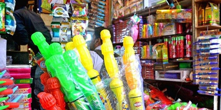 „Ne bagă ăştia în război!” O filmare cu pistoalele cu apă din Jumbo stârneşte panică pe Tiktok