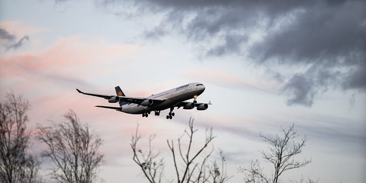 Aviația europeană ‘decolează’ peste nivelul pre-pandemic din 2019: Cererea de combustibil urcă