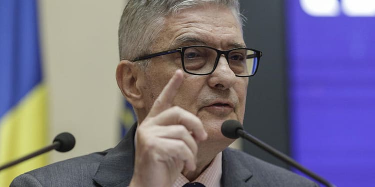 Șeful Consiliului Fiscal: „Oameni care cred că dacă tai cheltuielile eviți recesiunea – nu este adevărat!” / „De dorit să intre și PSD la guvernare”