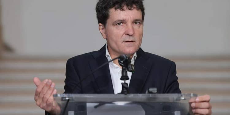 Nicușor Dan promite că TVA nu va crește peste 38%