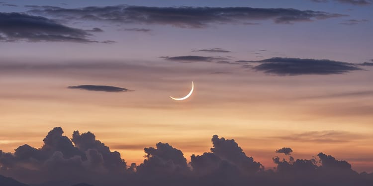 Lună Nouă pe 25 iunie. Patru zodii o pot lua de la capăt din nou