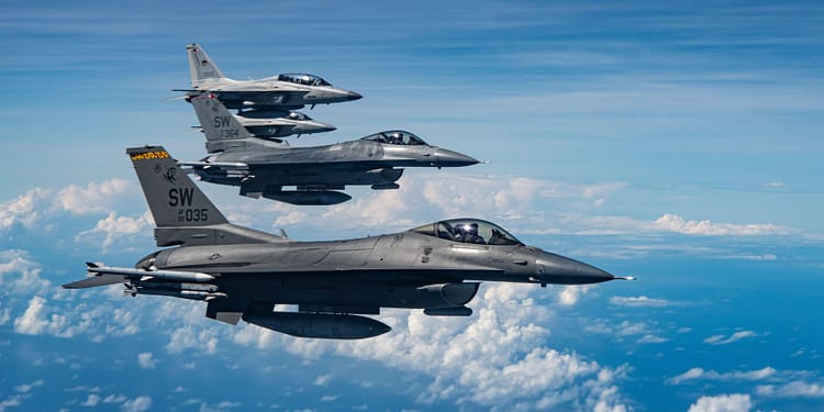 FOTO Ce au făcut americanii cu cele 40 de avioane de la baza militară din Qatar atacată de rachetele Iranului