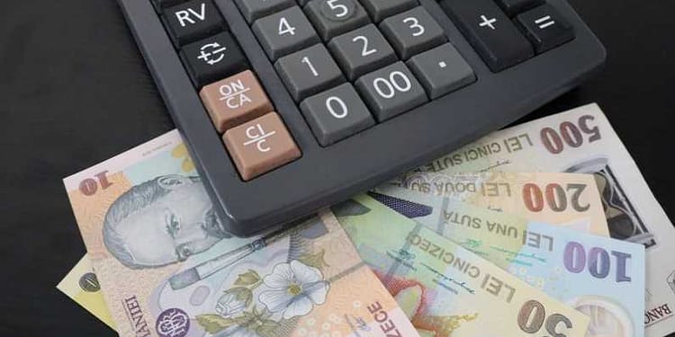 Guvernul s-a răzgândit, taie mai puțin din sporul salarial de care beneficiază angajații care lucrează la proiecte cu fonduri UE, inclusiv șefii din consilii județene și primării