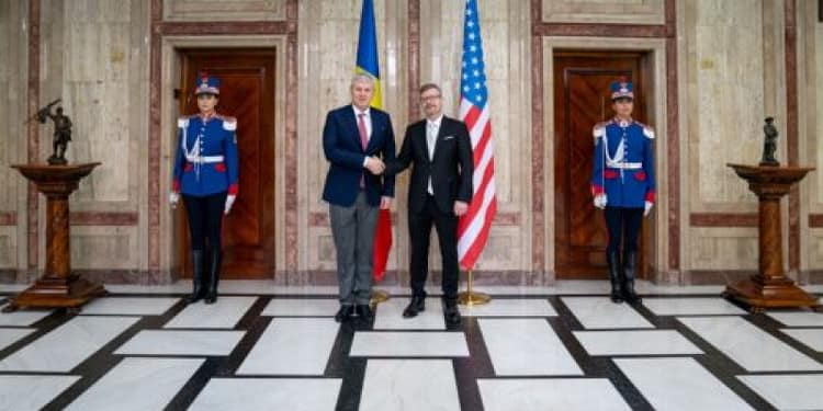 Cătălin Predoiu, întrevedere cu Michael Dickerson: „Consolidarea parteneriatului cu SUA în aceste sectoare, o prioritate strategică”