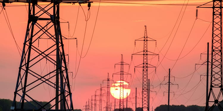 ANRE, decizie privind dubla taxare pentru energia electrică stocată și reintrodusă în rețea
