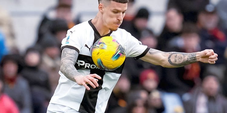 Vine Dennis Man în locul fotbalistului cumpărat cu 40 de milioane de euro?! Vestea momentului din Italia