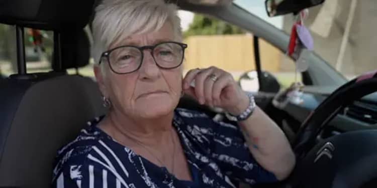 Un român și-a uitat soacra în mașină când s-a dus în Lidl și aia a făcut spume la gură