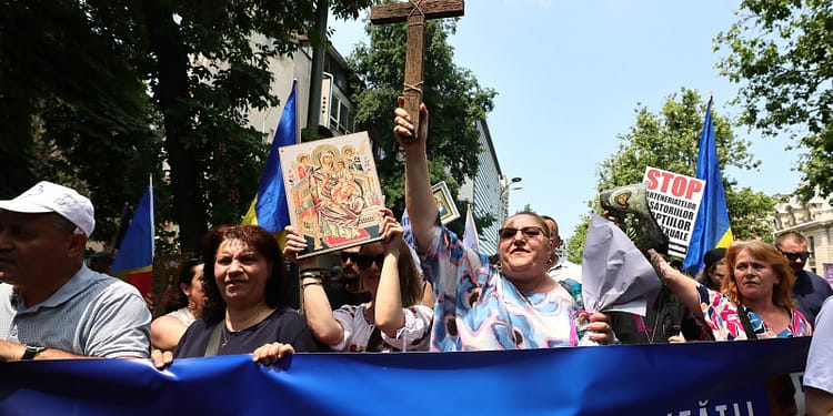 Suveraniștii copy/paste, circ și fapte penale