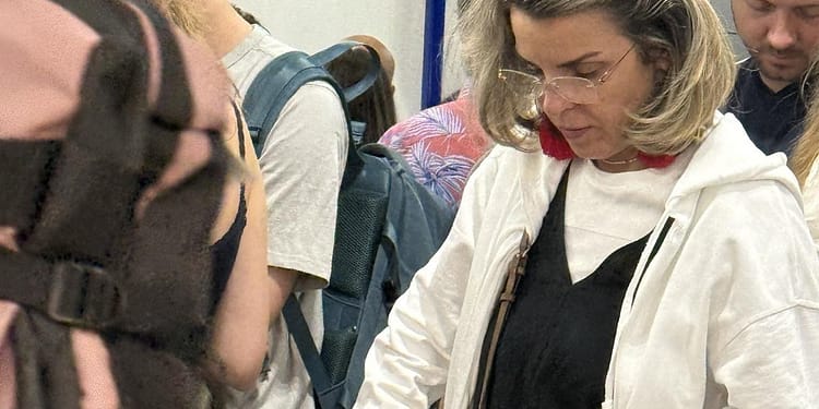 Cristela Georgescu dă plaiurile românești pe vacanța în Grecia. „Suveraniști de carton, își fac concediile în Europa aia pe care o hulesc”