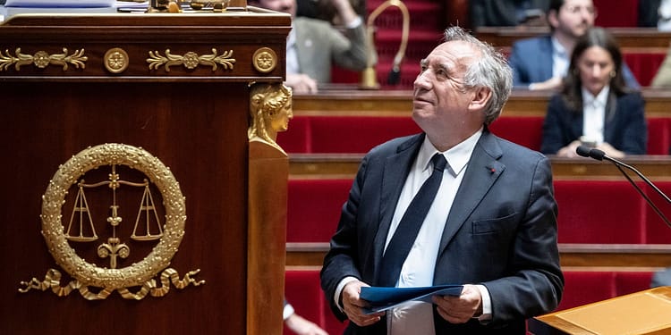 Premierul Franței, demers riscant în fața Parlamentului. Partidele extremiste anunță deja căderea guvernului
