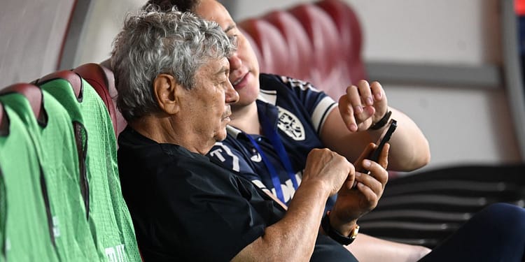 Anunțul făcut de Mircea Lucescu după accidentarea suferită de Louis Munteanu: ”A simțit o durere puternică!”