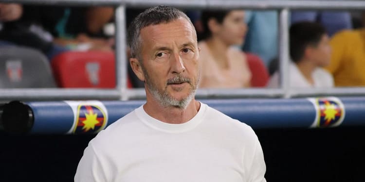 ”Ne punem și noi întrebări!” Mihai Stoica nu s-a abținut după România – Canada 0-3: ”Zici că era 3-0 pentru noi!”