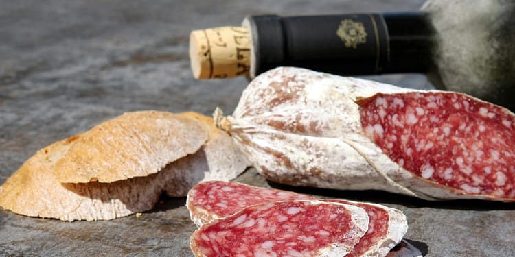 Salamul, o busolă pe harta gastronomiei. Cele mai vechi rețete datează din vremea Mesopotamiei