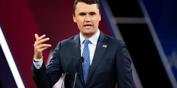 A fost găsită arma care ar fi fost folosită la uciderea lui Charlie Kirk. Ce scria pe muniție