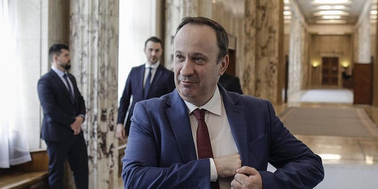 Un alt lider PSD o atacă pe purtătoarea de cuvânt a Guvernului pe tema plafonării prețurilor la alimente: „Doamna Dogioiu să nu mai vorbească în afara fişei postului”