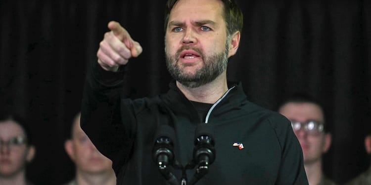 JD Vance: „Când cineva celebrează moartea lui Kirk, confruntați-l. Sunați-i și șeful”