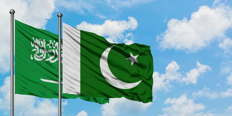 Pakistanul îşi extinde umbrela nucleară asupra Arabiei Saudite