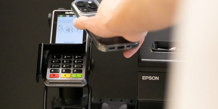 După ce a visat la o societate fără numerar, Suedia face pregătiri urgente pentru scenariul căderii sistemelor de plăți electronice