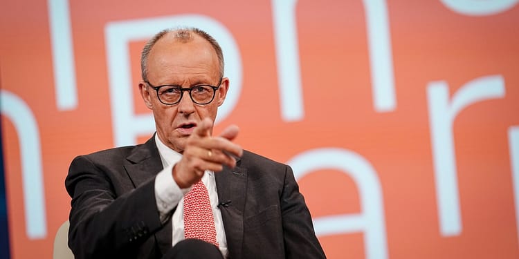 „Nu ne vom lăsa intimidaţi”. Merz îl acuză pe Putin că duce un război hibrid împotriva Germaniei