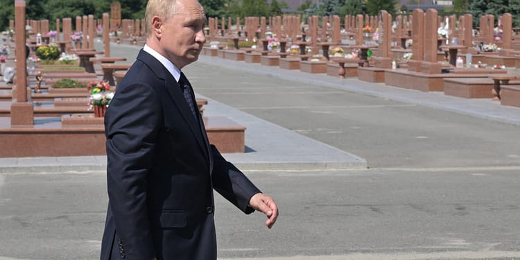 Un oraș din Rusia a decretat doliu pentru soldații uciși în război chiar de ziua de naștere a lui Vladimir Putin