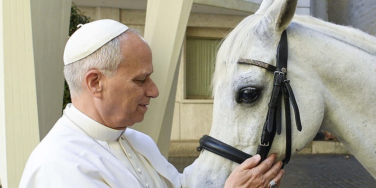 VIDEO Cadoul inedit primit de Papa Leon. „Așa mi-a venit ideea de a-i oferi un frumos pursânge arab”