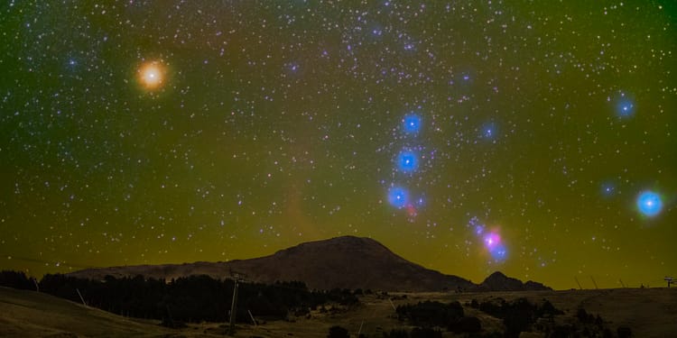 Ploaia de meteori orionide: Când este vizibil în România acest fenomen astronomic