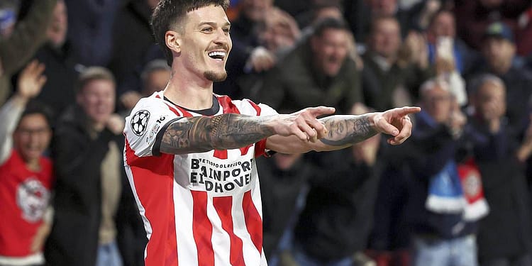 „Dennis Man a strălucit!” » Aplauze în Olanda pentru prestația de gală din PSV