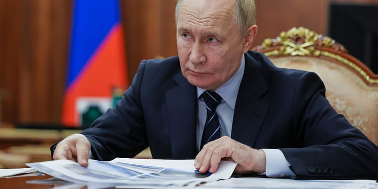 După ce a susținut că sancțiunile SUA nu vor afecta semnificativ economia Rusiei, Putin și-a trimis emisarul economic special să discute cu administrația Trump