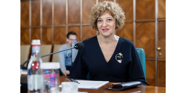 Peste 15.000 de persoane au semnat o scrisoare deschisă împotriva demersului CSM în cazul Oanei Gheorghiu: „Magistraţii nu sunt o categorie vulnerabilă şi defavorizată”