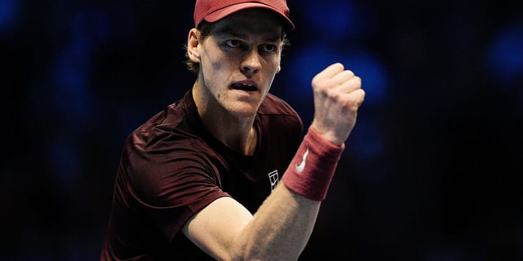 Jannik Sinner s-a impus în fața lui Alexander Zverev și este în semifinale la ATP Finals