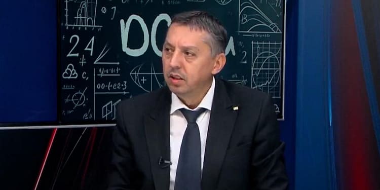 Ministrul Educației cere raportarea profesorilor care promovează „pseudoștiința”. Sindicatele protestează