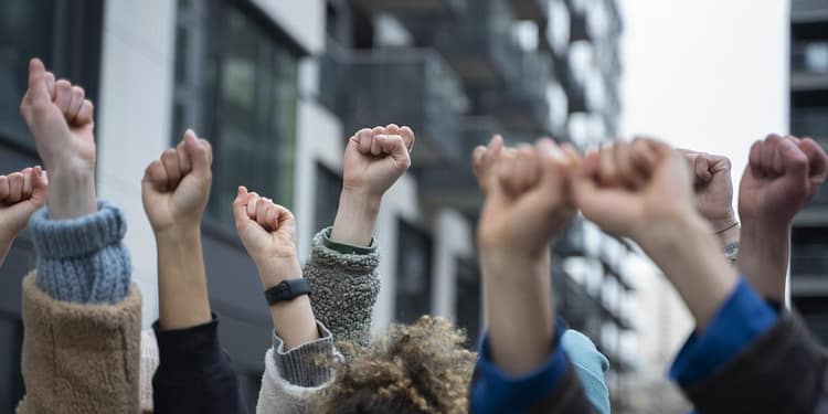 38 de ani de la revolta anticomunistă de la Braşov. Mesajul transmis de Ilie Bolojan