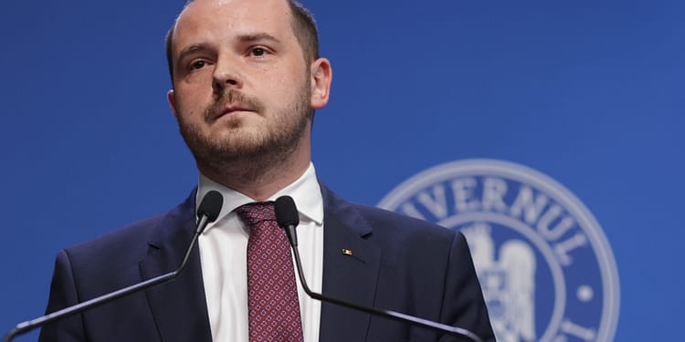 Ministrul Sănătății trimite Corpul de Control la clinica medicului Marek Vâlcu / Snoop a scris că chirurgul vedetelor face operații ORL, fără specialitate ORL, și le impune pacientelor să nu se adreseze justiției